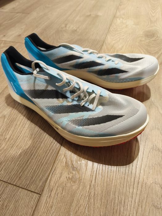 Шпайкове/Обувки за писта ADIZERO AVANTI TYO