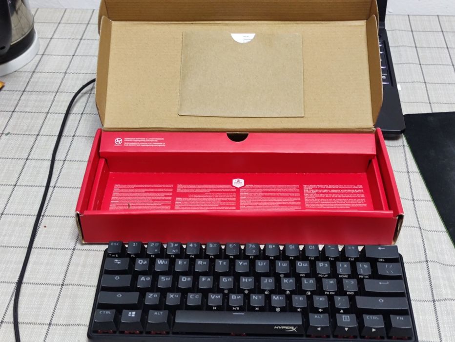 Клавиатура HyperX Alloy Origins 60