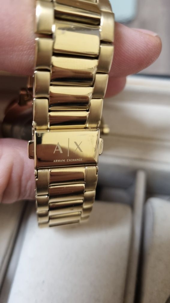 Часы Armani Exchange