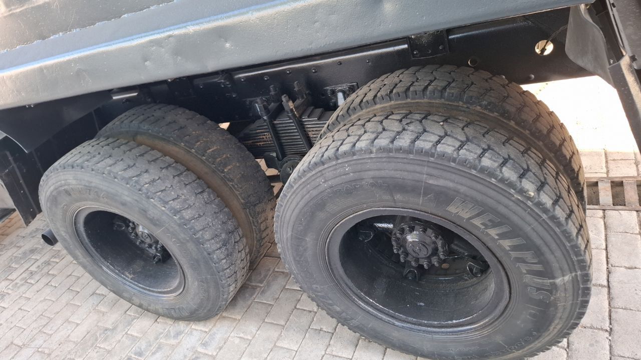 Kamaz sotiladi xolati yaxshi