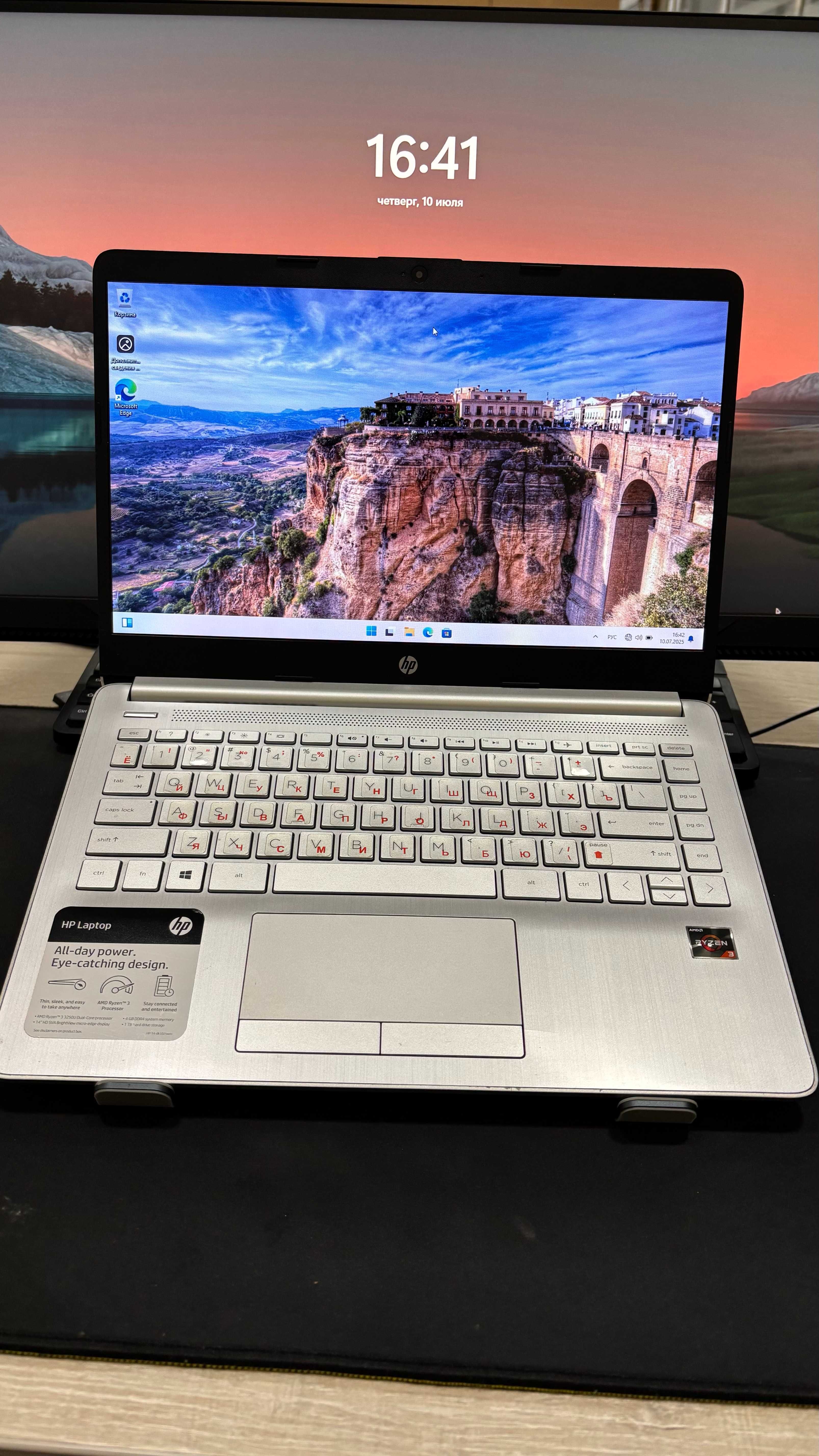 Hp  Ryzen 3 3250u