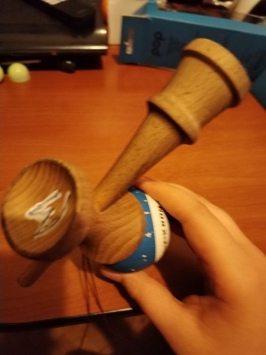 Kendama krom albastra