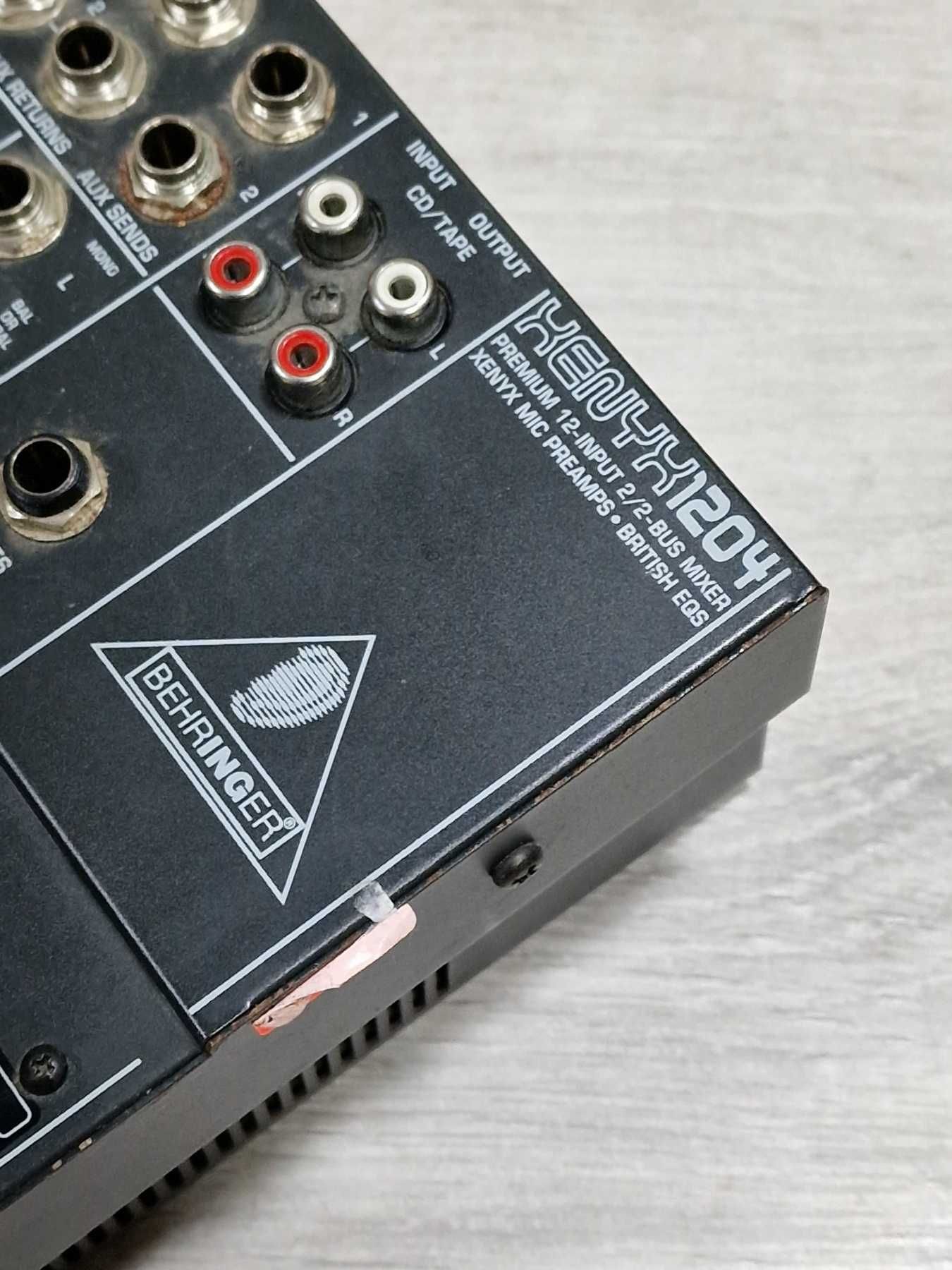 Behringer XENYX 1204 USB Смесителен пулт