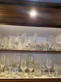 стъклен сервиз чаши