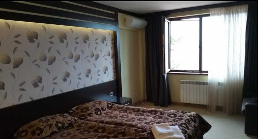 Продава се Хотел в Ловеч, Вароша - 1920 кв.м за 938 €/кв.м - Снимка #16