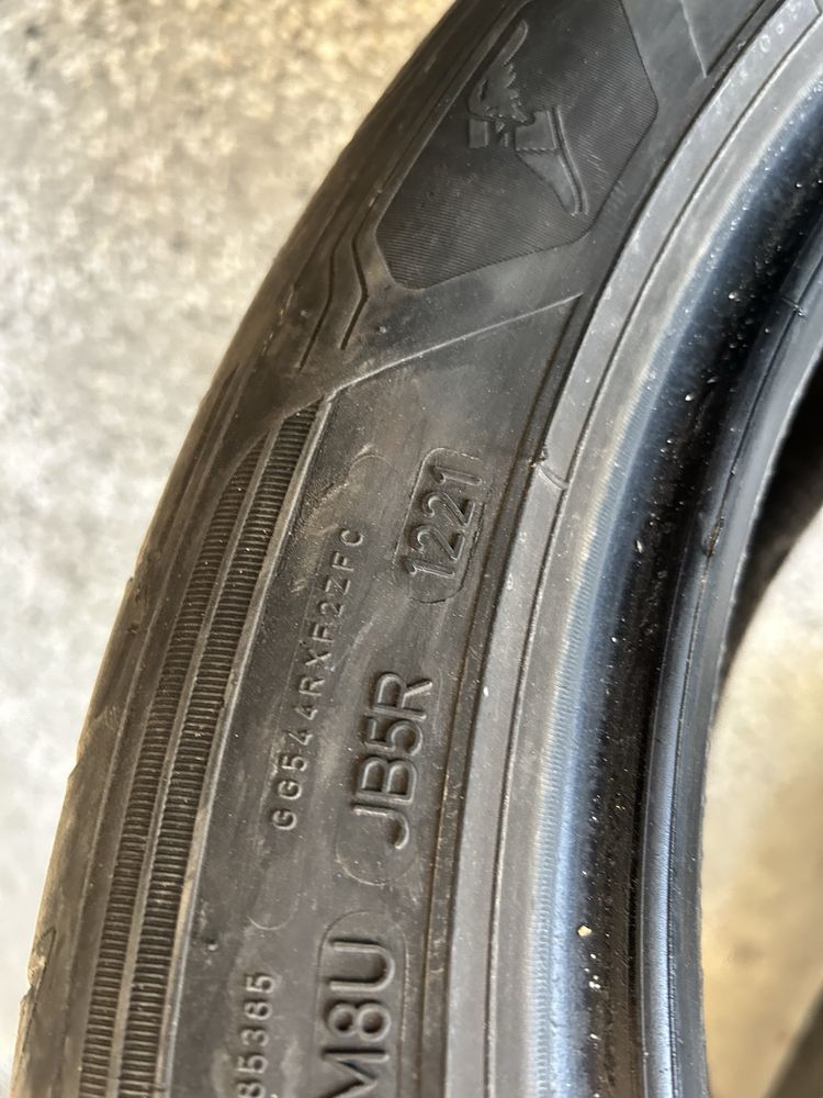 Гуми 4 бр. за 100.00 лв. 245/45/18 GOODYEAR - MICHELIN