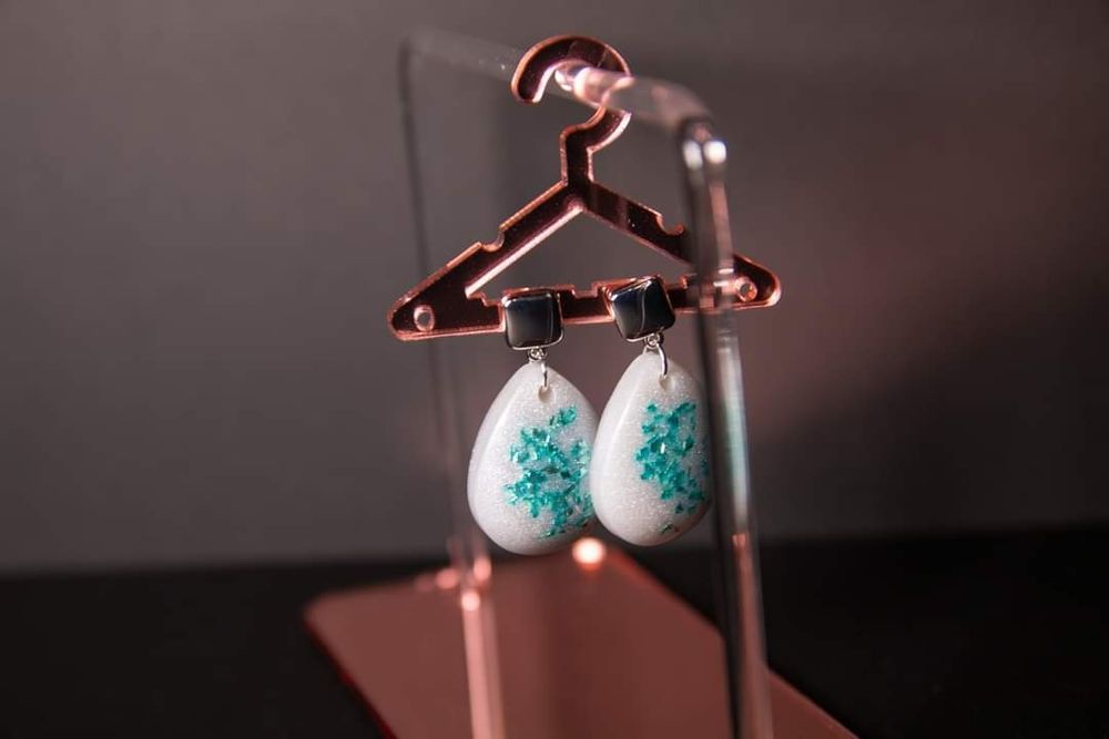 Cercei rasina handmade