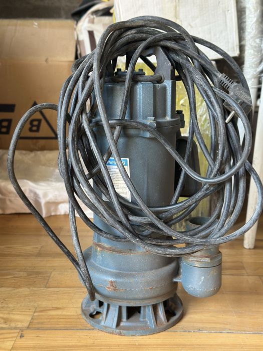 Погружной насос.