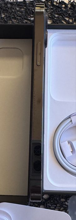 IPhone  12 pro Graphite пълен комплект/95%батерия/като нов