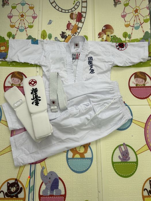 Кимоно и футы для карате