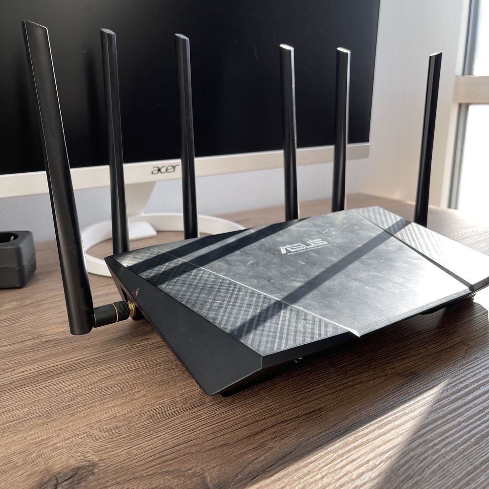 Роутер ASUS AC3200