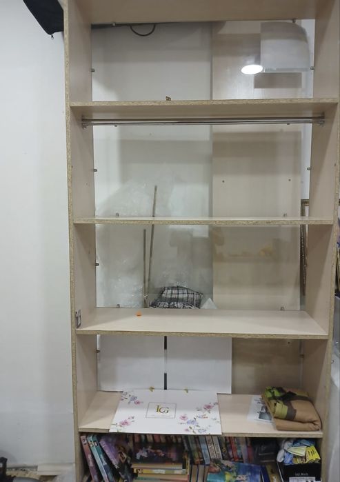 Стелаж , полки