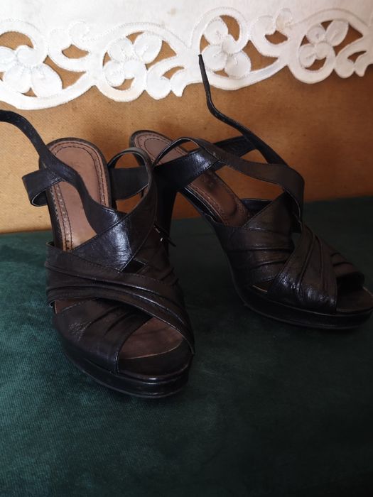 Естествена кожа сандали