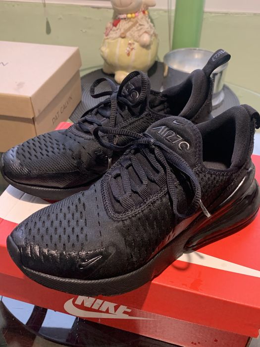 Продавам оригинални маратонки Nike Air Max