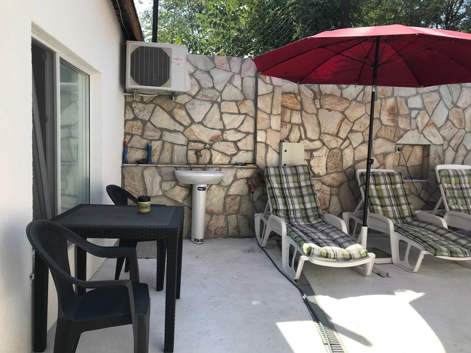 Дава се под наем Къща в Варна, м-т Боровец - север - 80 кв.м за 867 € - Снимка #14