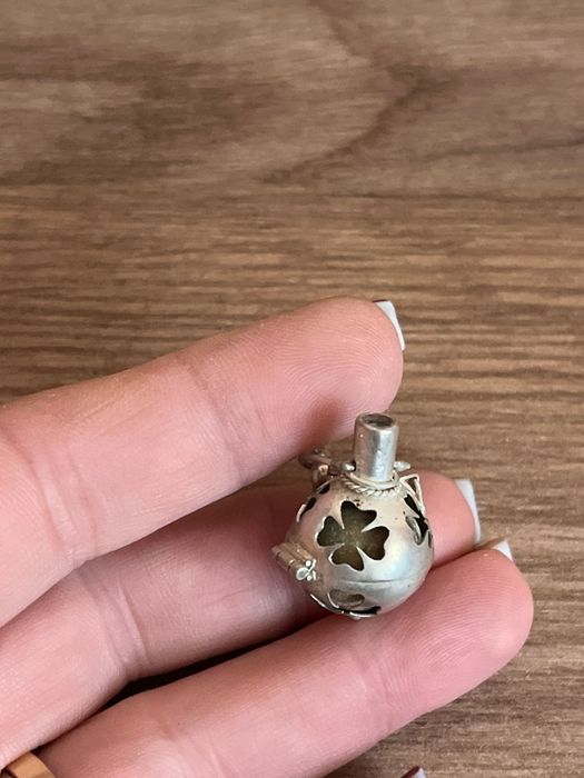 Сребърна висулка,