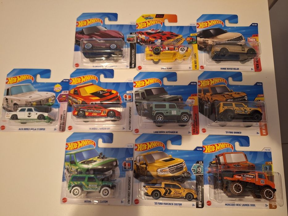 Lot 40 machete Hot Wheels