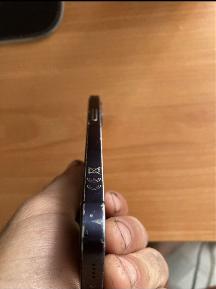 Продам айфон 12 mini