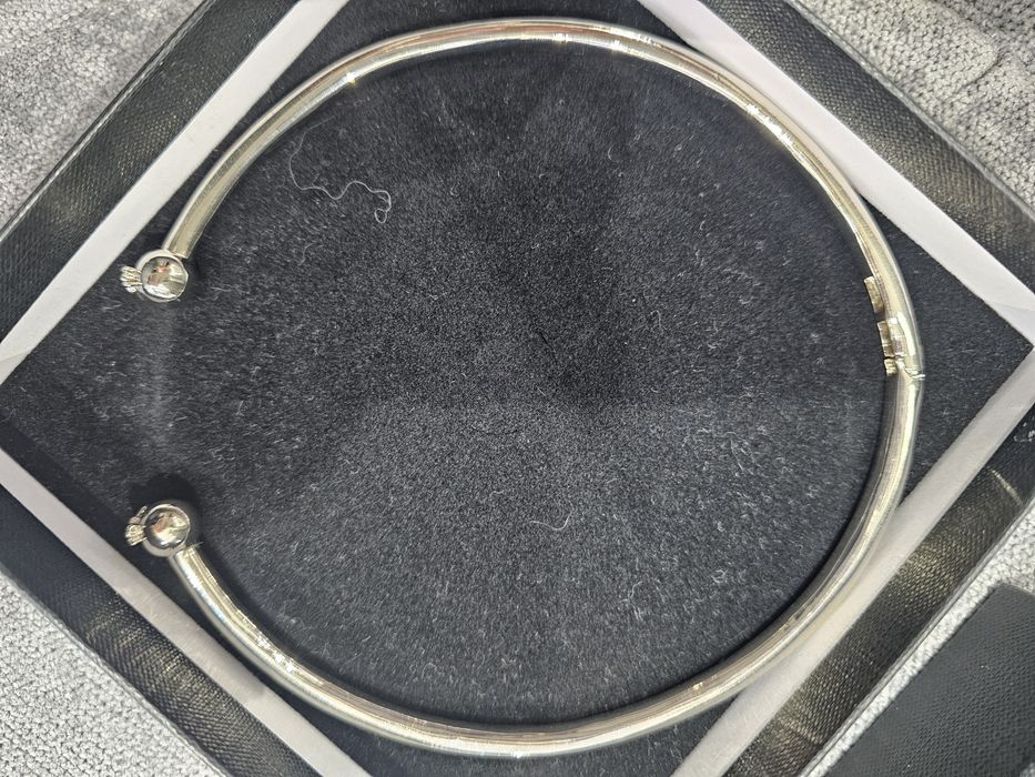 Патриция Пепе чокър