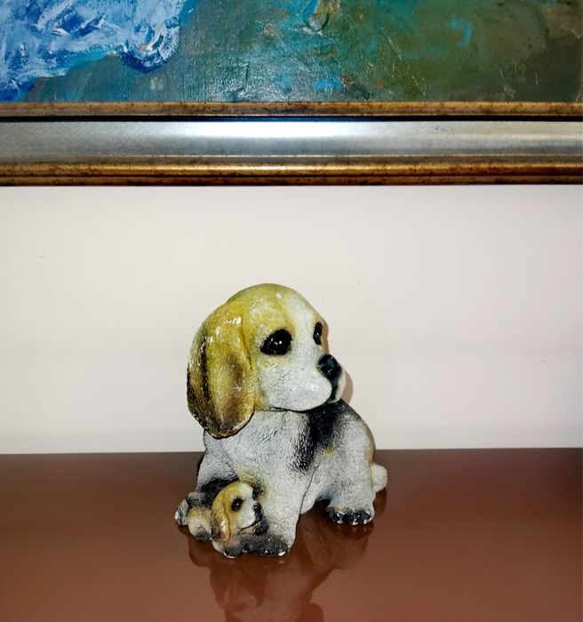 Антикварна фигура на куче Бийгъл много реалистичен модел смола 15х15см