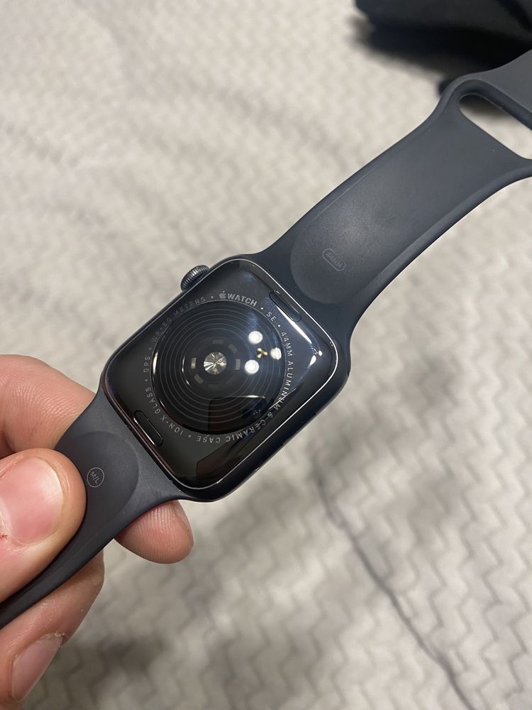 Apple Watch SE 44mm.