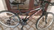 Se vând doua biciclete