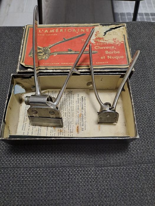 Mașini de tuns antice