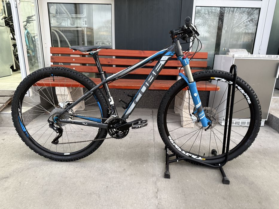 Планински Велосипед CUBE 29цола . Размер 19 .