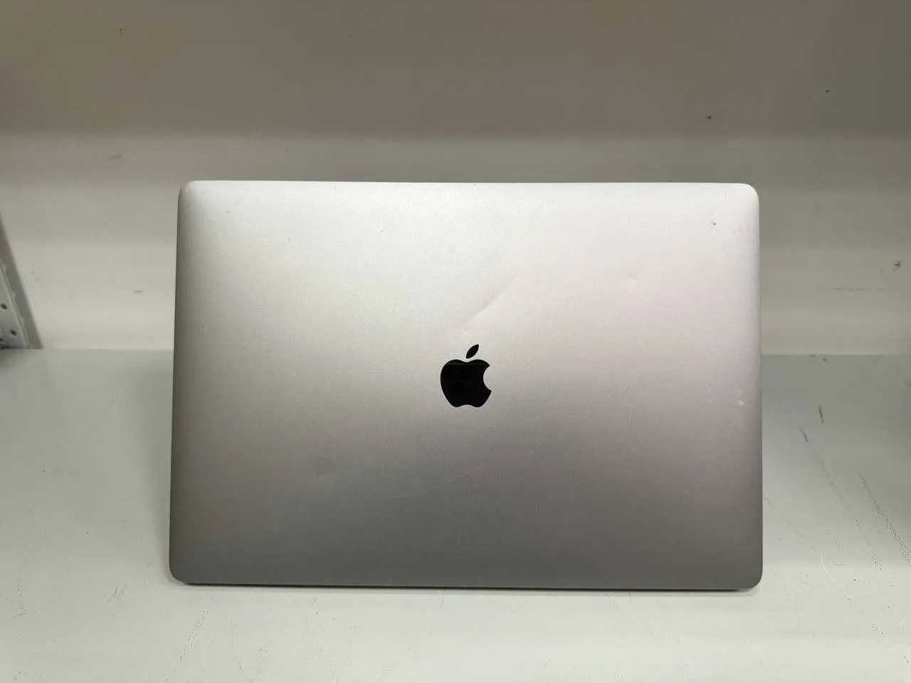 Ноутбук MacBook Pro 16 Core i7, DDR4 32Gb, SSD 1Tb, AMD Pro 560X 4 ГБ