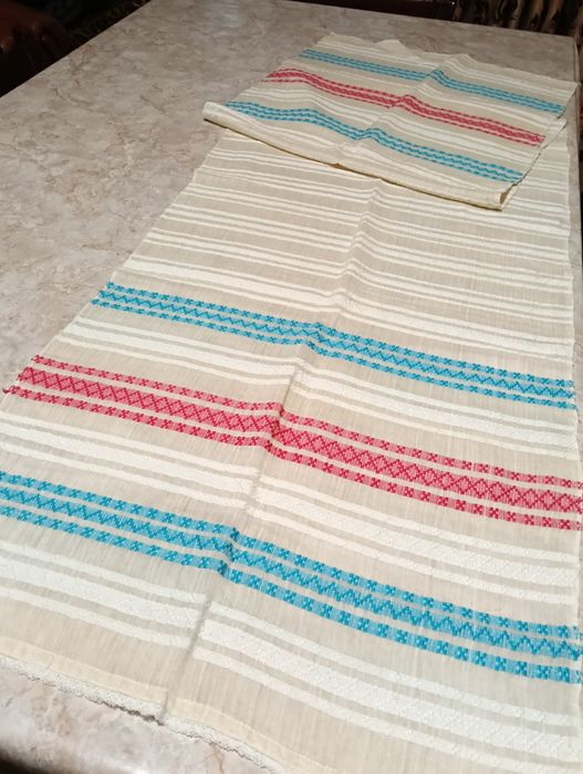 Prosoape țesute manual