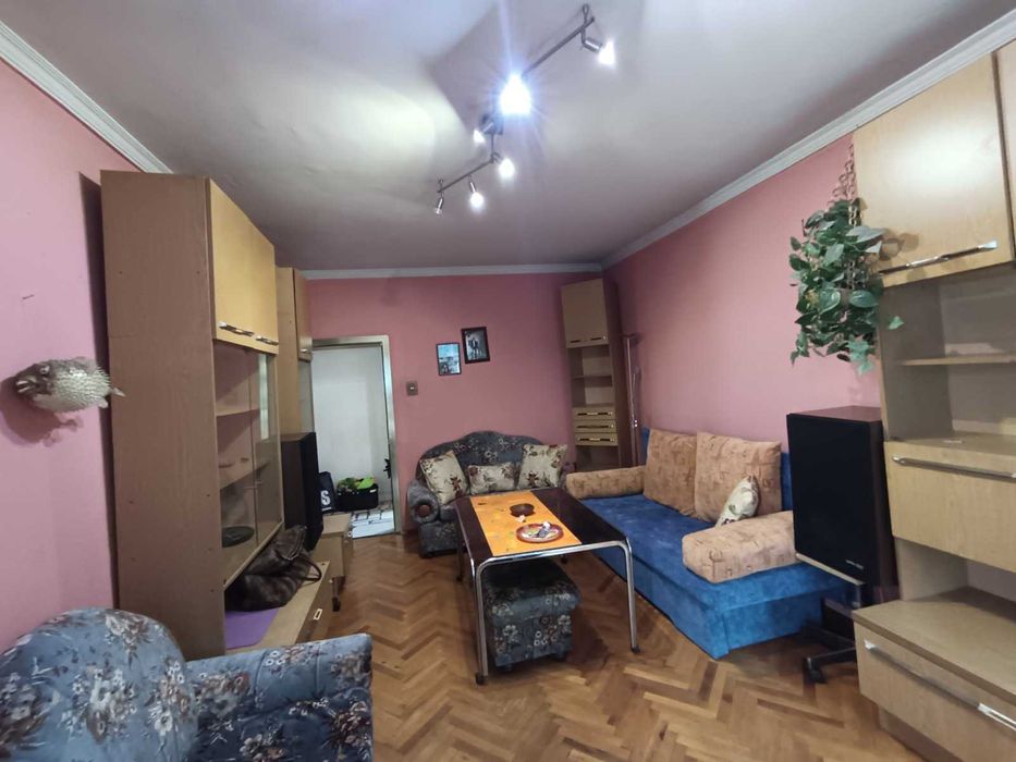 Двустаен апартамент в кв. Орфей, гр. Хасково