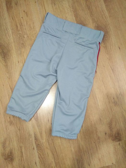 Pantaloni Under Armour mărimea 7-8 ani
