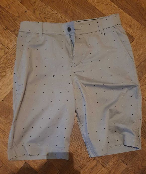 Pantaloni scurti NIKE de golf marime M standard fit