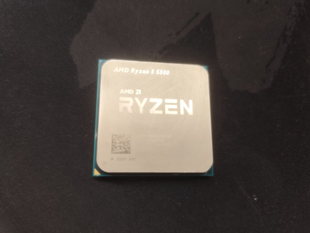 Ryzen 5 5500 в перфектно състояние