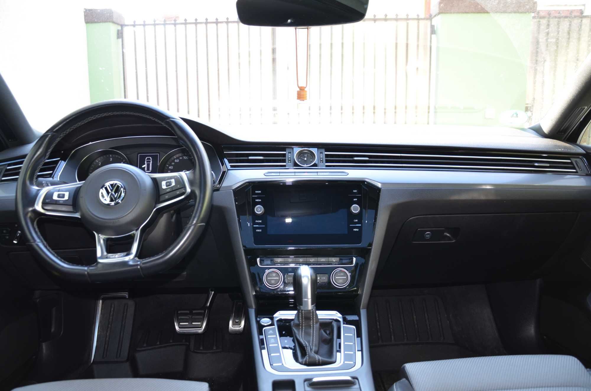 VW Passat 2019 2.0 TDI