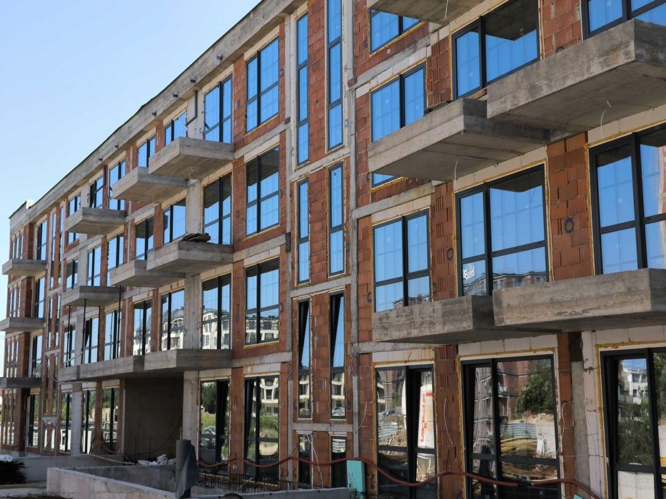 Продава се Двустаен апартамент в София, Малинова долина - 75 кв.м за 2351 €/кв.м - Снимка #1