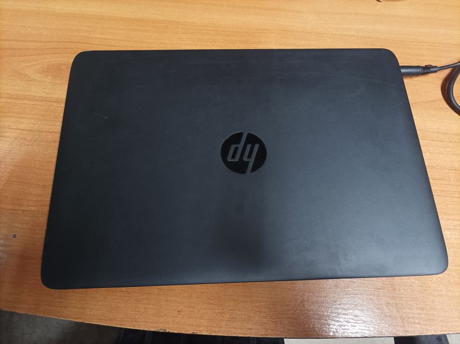 Лаптоп Hp 840 g2,i7, 8Gb ram, ssd 256Gb,windows 11,touchscreen display