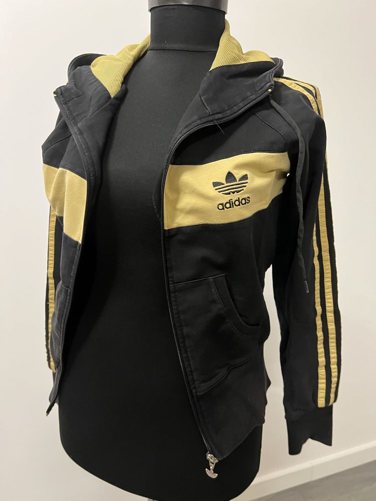 Vand bluza trebing adidas cu fermoar