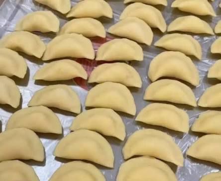 Домашние полуфабрикаты манты, пельмени, вареники