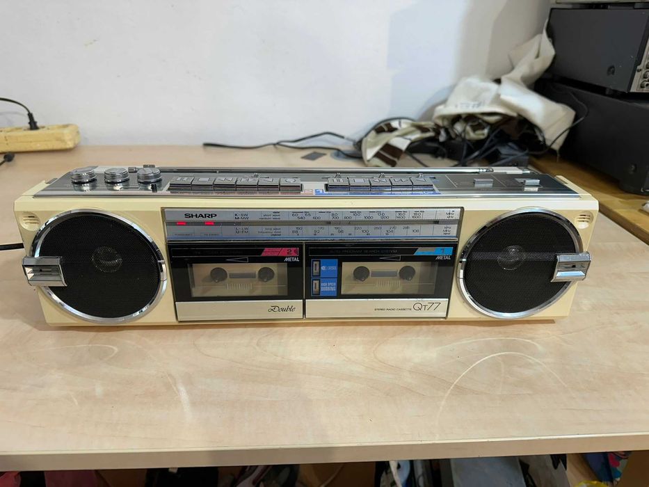 radio casetofon sharp qt-77hw