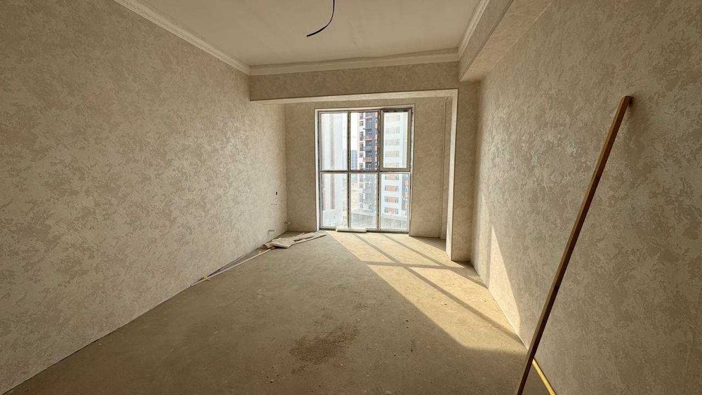 Эко шахар 6 қаватда 3 хонали квартира сотилади.ID:1478