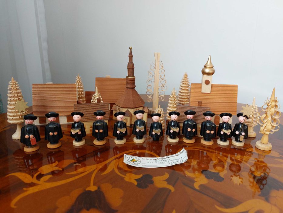 Scena colindatori sculpturi lemn Erzgebirge Germania