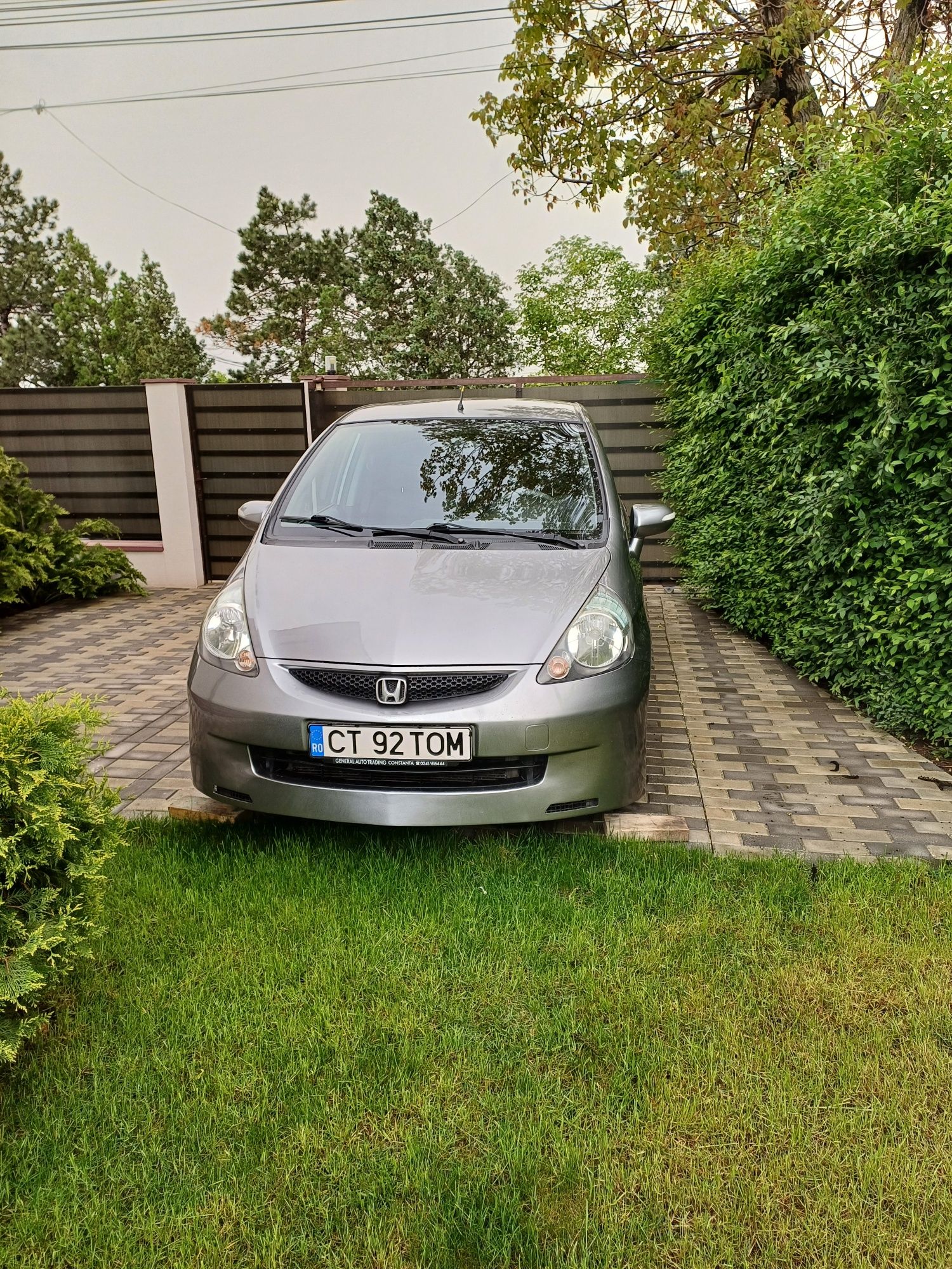 Vând Honda jazz 1.4 benzină