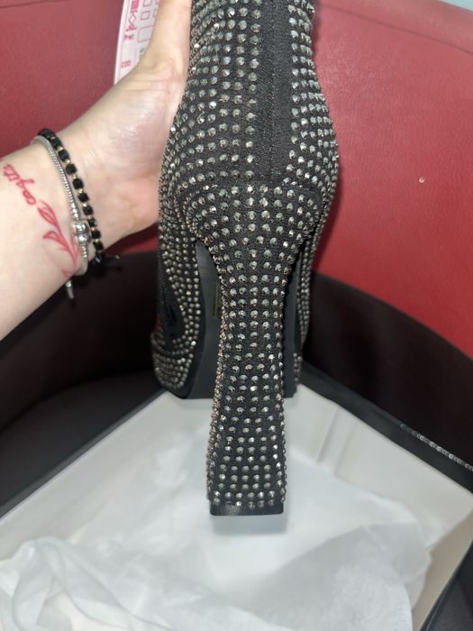 НОВИ боти с камъни