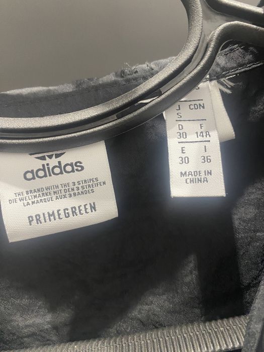 Adidas Original,НОВА дамска ветровки размер XXS