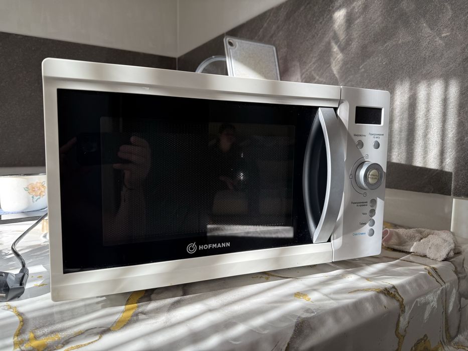 Продаётся микроволновая печь Hofmann