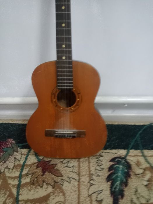 Гитара сатылады советски