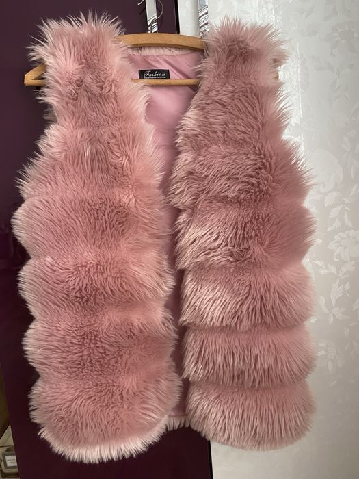 Blănița eleganta cu puf