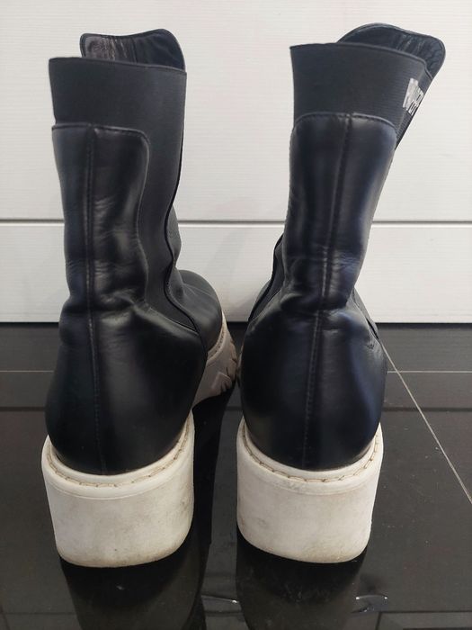 Маркови ботуши на разпродажба