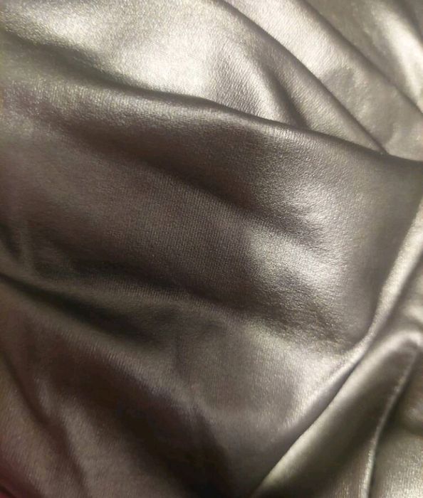 Pantaloni din piele ecologică